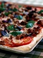 Pizza med kantareller och fl�skfil� - helt recept inskickad av Stefan
